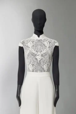 Body in pizzo con alette