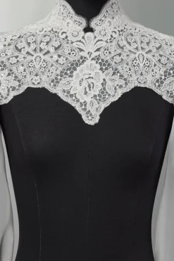 Bolero con ricami