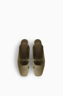 Mule in raso